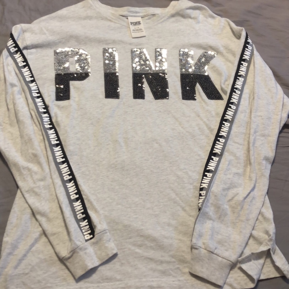 ❌❌SOLD❌❌ VS long sleeve tee
